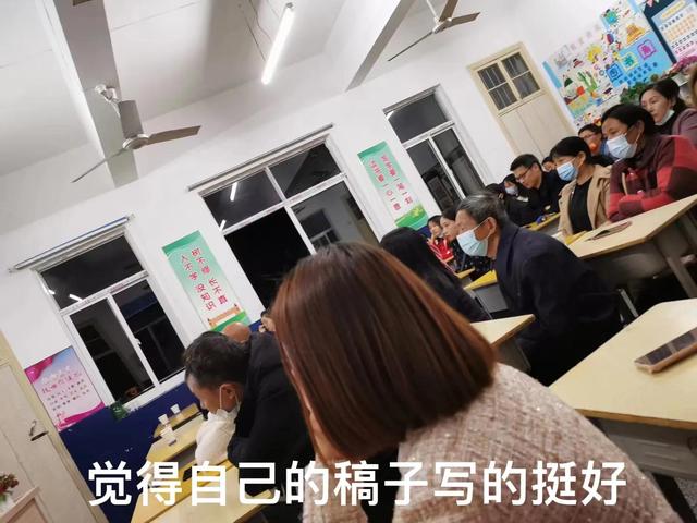 一年级优秀学生演讲稿3分钟左右，小学一年级优秀学生演讲稿200字？