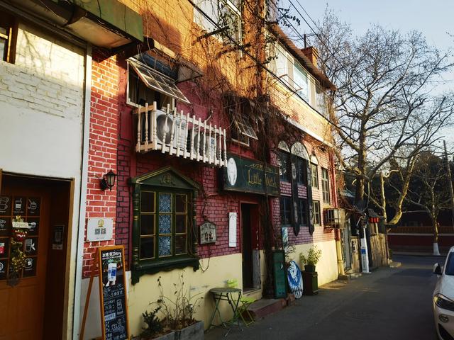 青岛必去的三个景点,青岛旅游必去十大景点.