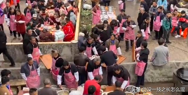 总要去趟重庆吧作文，重庆山城的特点？