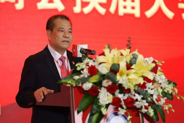 深圳商会会长名单（深圳商会会长杨小娟是哪里人）
